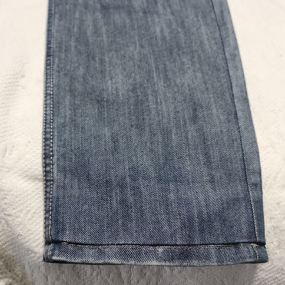 Levi's 514 Classic Straight Blue Jeans - Picture 6 of 9